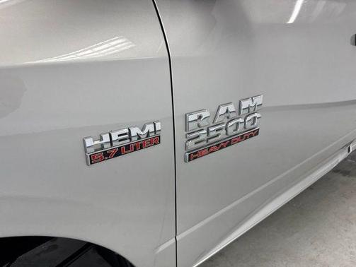Bright Silver Metallic Clearcoat 2013 RAM 2500 Tradesman