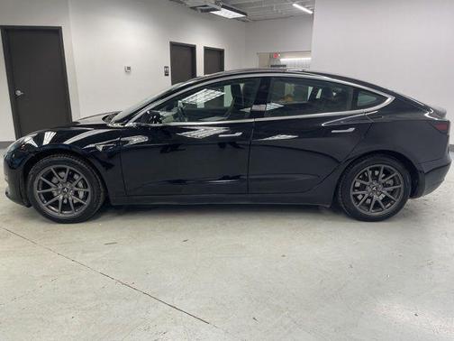 2018 Tesla Model 3 Mid Range