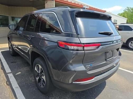 Baltic Gray Metallic Clearcoat 2023 Jeep Grand Cherokee 4xe Base