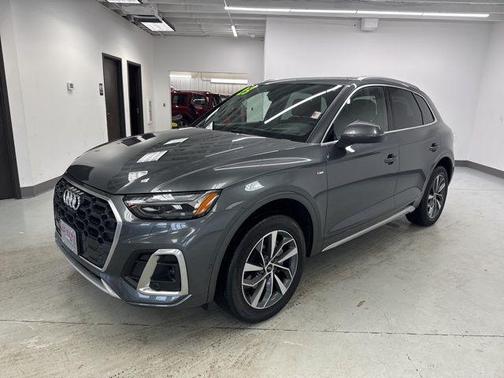 2023 Audi Q5 45 S line Prestige