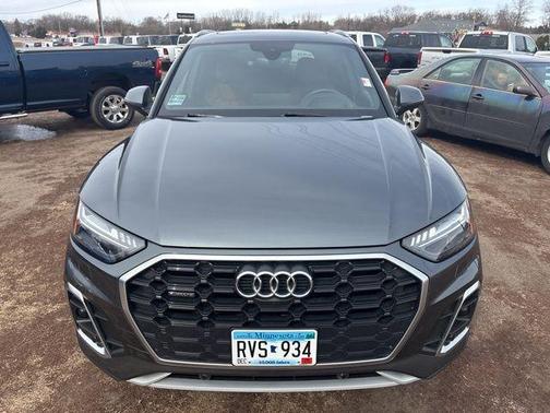 2023 Audi Q5 45 S line Prestige