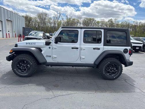 Silver Zynith Clearcoat 2023 Jeep Wrangler 4xe Base