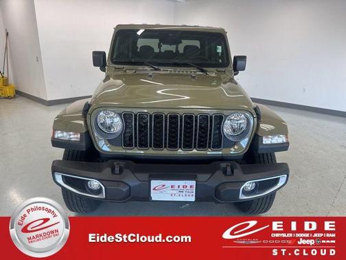 2026 Jeep Gladiator Sport S