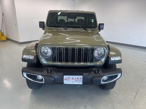 2026 Jeep Gladiator Sport S