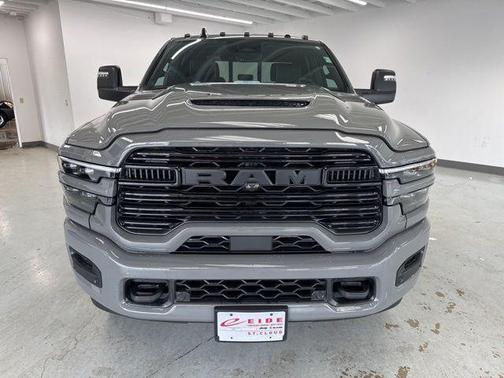 Ceramic Gray Clearcoat 2026 RAM 3500 Laramie Crew Cab 4x4 6'4' Box