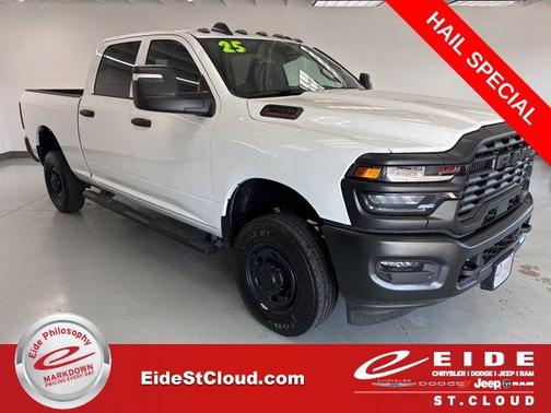 2025 RAM 2500 Tradesman Crew Cab 4x4 6'4' Box