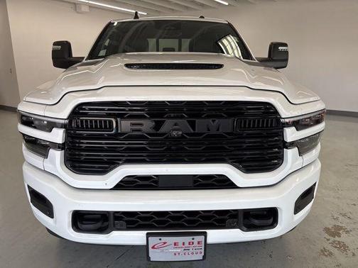 2025 RAM 3500 Laramie Crew Cab 4x4 6'4' Box