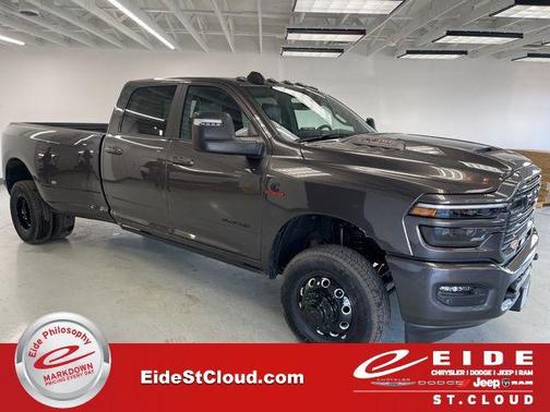 2025 RAM 3500 Laramie Crew Cab 4x4 8' Box