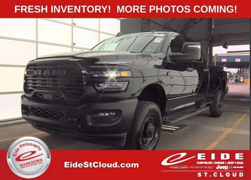 2025 RAM 2500 Tradesman Crew Cab 4x4 8' Box