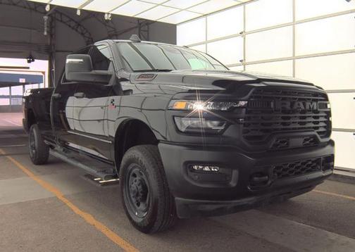 2025 RAM 2500 Tradesman Crew Cab 4x4 8' Box
