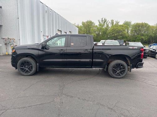 Black 2023 Chevrolet Silverado 1500 Custom