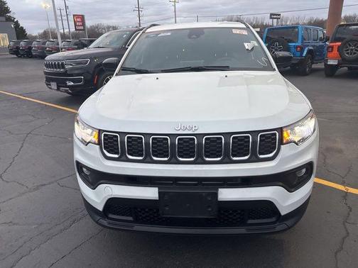 2025 Jeep Compass Latitude