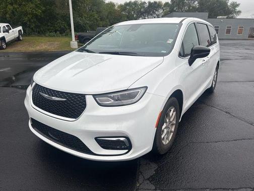 2025 Chrysler Pacifica L