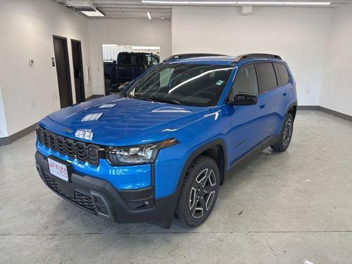 Hydro Blue Pearlcoat 2026 Jeep Cherokee Laredo 4x4