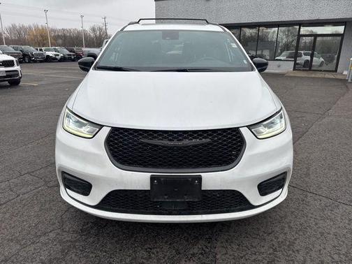 2025 Chrysler Pacifica Limited