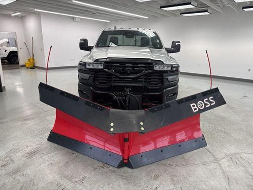 2025 RAM 3500 Tradesman Regular Cab 4x4 8' Box