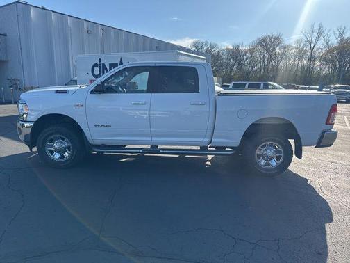 2019 RAM 2500 Big Horn Crew Cab 4x4 6'4' Box