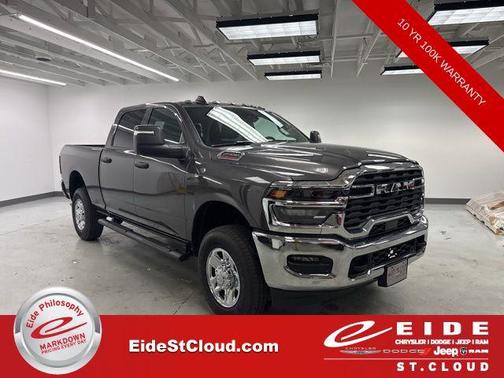 2026 RAM 2500 Tradesman Crew Cab 4x4 6'4' Box