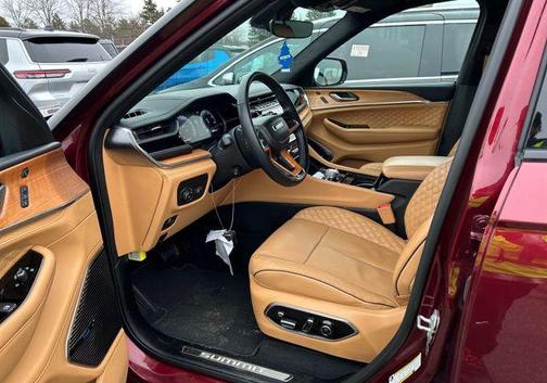 2024 Jeep Grand Cherokee Summit
