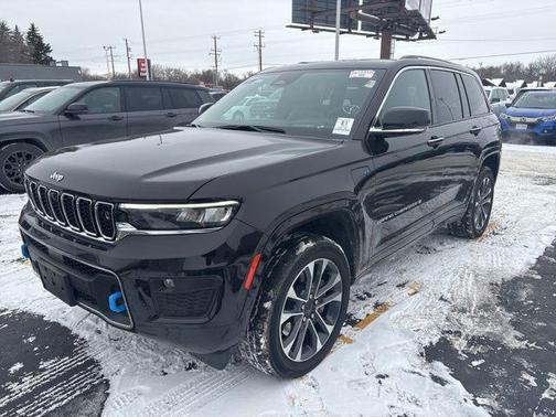 2022 Jeep Grand Cherokee 4xe Overland