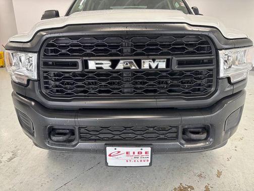 2019 RAM 2500 Tradesman Crew Cab 4x4 6'4' Box