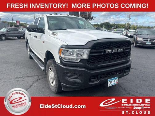 2019 RAM 2500 Tradesman Crew Cab 4x4 6'4' Box