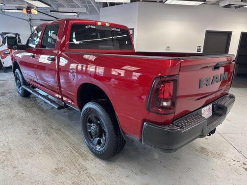 2026 RAM 3500 Tradesman Crew Cab 4x4 6'4' Box
