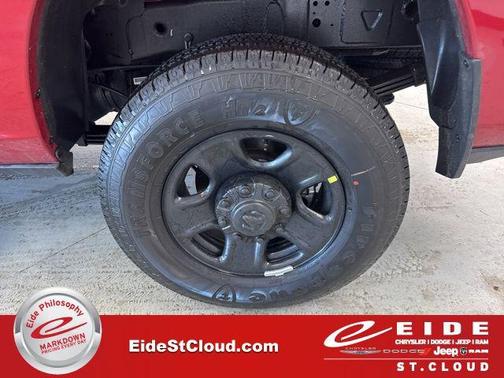 2026 RAM 3500 Tradesman Crew Cab 4x4 6'4' Box