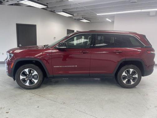 2024 Jeep Grand Cherokee 4xe Base