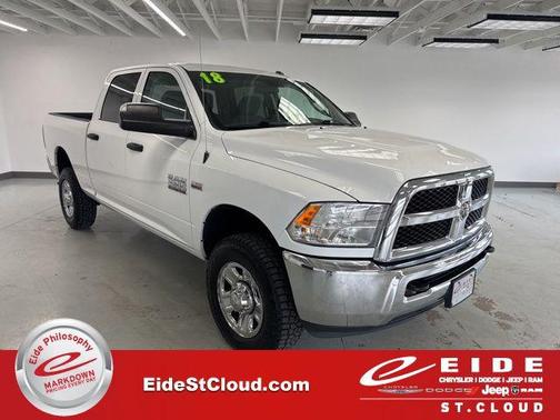Bright White Clearcoat 2018 RAM 2500 Tradesman Crew Cab 4x4 6'4' Box