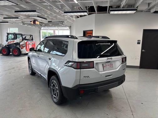 Silver Zynith Clearcoat 2026 Jeep Cherokee Limited