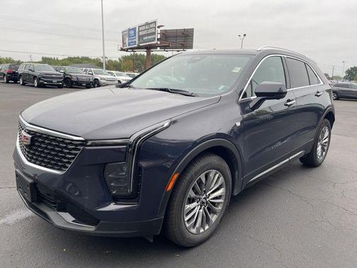 2025 Cadillac XT4 Premium Luxury