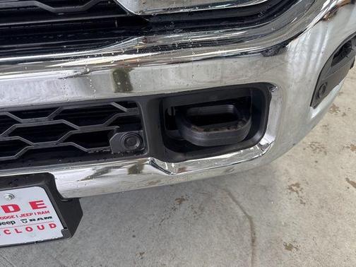 2025 RAM 3500 Tradesman Crew Cab 4x4 8' Box