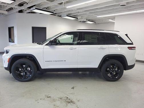 2025 Jeep Grand Cherokee Limited X