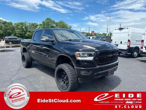 Diamond Black Crystal Pearlcoat 2019 RAM 1500 Rebel