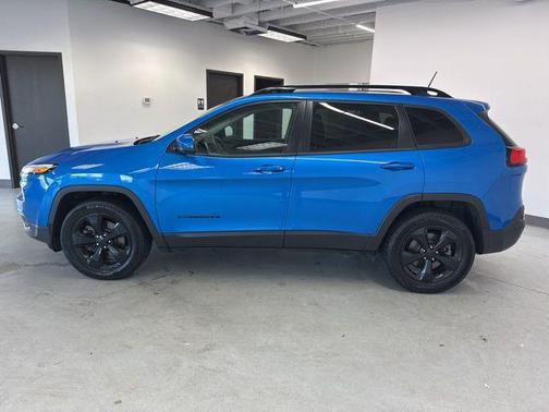 Hydro Blue Pearlcoat 2018 Jeep Cherokee Limited