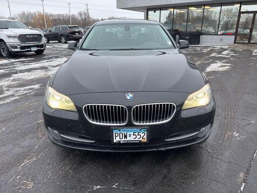 2011 BMW 528 528i
