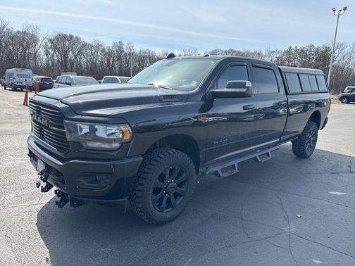 Diamond Black Crystal Pearlcoat 2021 RAM 2500 Big Horn Crew Cab 4x4 8' Box