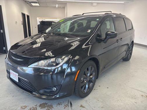 2018 Chrysler Pacifica Touring Plus