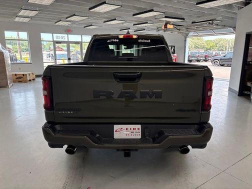 Tank 2026 RAM 1500 Laramie