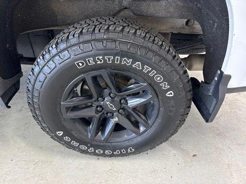 Summit White 2021 Chevrolet Silverado 1500 LT Trail Boss