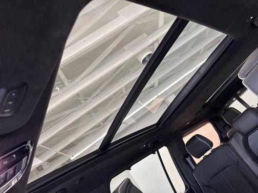 Bright White Clearcoat 2023 Jeep Grand Wagoneer Series II 4x4