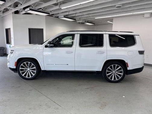 Bright White Clearcoat 2023 Jeep Grand Wagoneer Series II 4x4