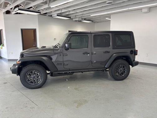 Granite Crystal Metallic Clearcoat 2026 Jeep Wrangler Sport S