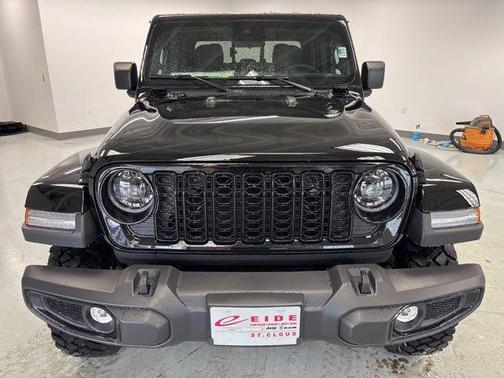 2025 Jeep Gladiator Willys