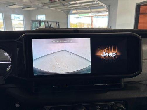 Earl Clearcoat 2024 Jeep Wrangler 4xe Willys