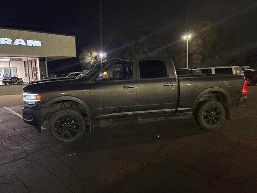 2021 RAM 2500 Laramie Crew Cab 4x4 6'4' Box