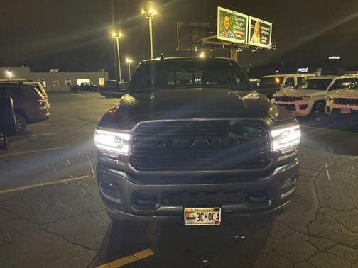 2021 RAM 2500 Laramie Crew Cab 4x4 6'4' Box