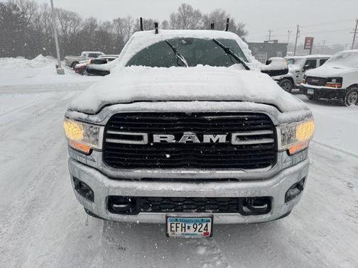 2020 RAM 2500 Big Horn Crew Cab 4X4 6'4' Box