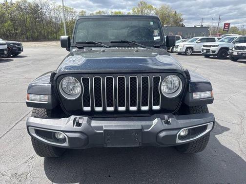 Black Clearcoat 2019 Jeep Wrangler Unlimited Sahara